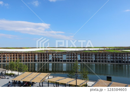 大阪・関西万博の大屋根リング(EXPO2025) 128384603