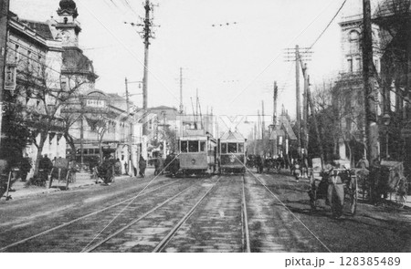古写真 1914-1918年 東京 銀座中央通り 銀座四丁目付近 古写真 1914-1918年 東京 銀座中央通り 銀座四丁目付近 128385489