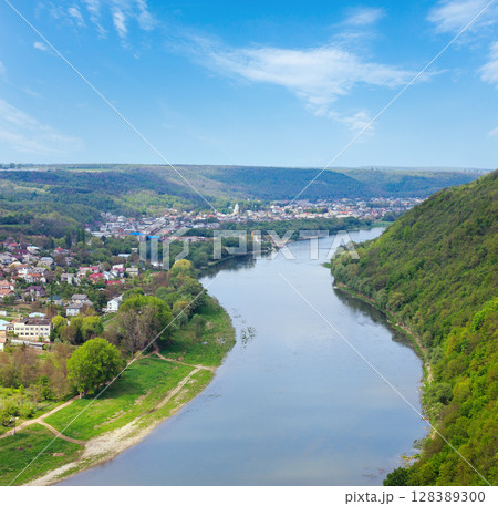 Dnister river and Zalischyky 128389300