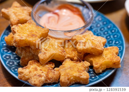 日本の一般家庭のとても美味しいパーティー料理 128391539