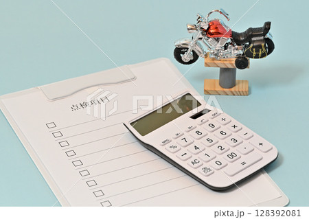 バイク保険 点検 車検 新車中古車販売 買取イメージ バイク保険 点検 車検 新車中古車販売 買取イメージ 128392081