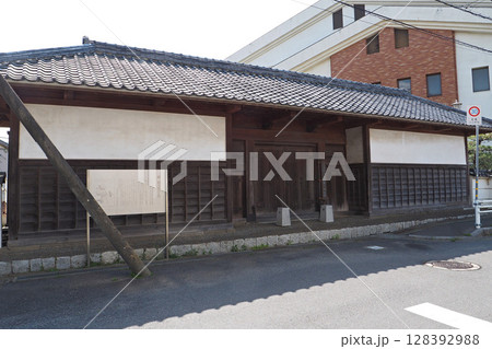 土浦藩校 郁文館 正門【茨城県土浦市】 土浦藩校 郁文館 正門【茨城県土浦市】 128392988