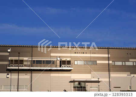 巨大倉庫 巨大倉庫 128393313