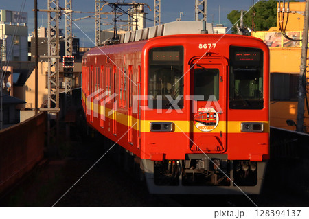 引退間際の東武大師線8000系赤色（ワンマン：西新井⇔大師前） 128394137