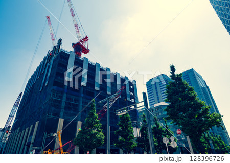 東京再開発風景 新宿西口駅前の建設工事 2025.06 a-3 暖色寒色強調 東京再開発風景 新宿西口駅前の建設工事 2025.06 a-3 暖色寒色強調 128396726