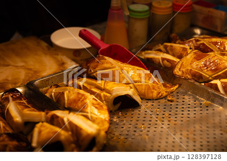 台北・寧夏夜市のB級グルメ【台湾イメージ】 128397128