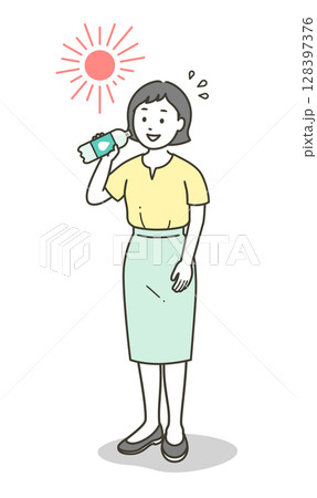 猛暑に炎天下で水分補給をする若い女性の全身イラスト 128397376