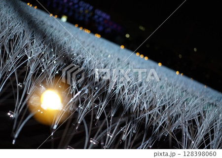 夜のイルミネーション（クローズアップ） 128398060