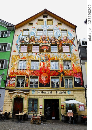 スイス・ルツェルンの壁画(シュターネンプラッツ) 128398209