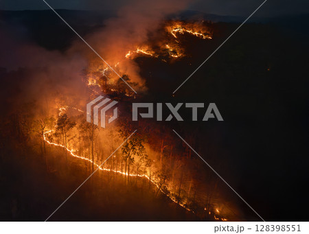 Wildfires release carbon dioxide (CO2) emissions and other greenhouse gases (GHG) that contribute to climate change. Wildfires release carbon dioxide (CO2) emissions and other greenhouse gases (GHG) that contribute to climate change. 128398551