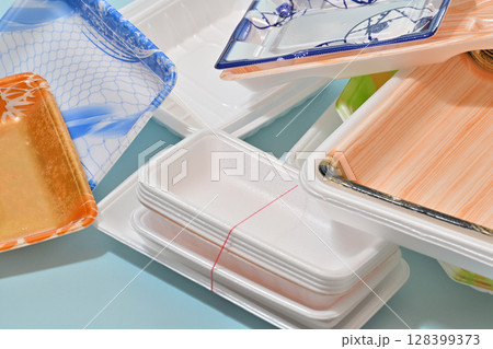 資源ごみ リサイクル 食品トレー 128399373