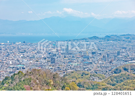 【近見山展望台より今治市内を一望】 愛媛県今治市近見町 128401651