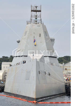 ミサイル駆逐艦マイケル・モンスーア 128401882