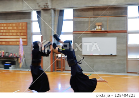 剣道 道場 部活 剣道 道場 部活 128404223
