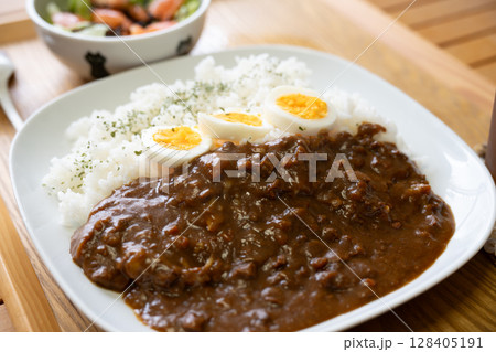 カレーライス 128405191