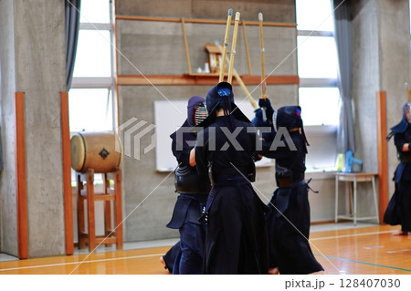 剣道 道場 部活 剣道 道場 部活 128407030