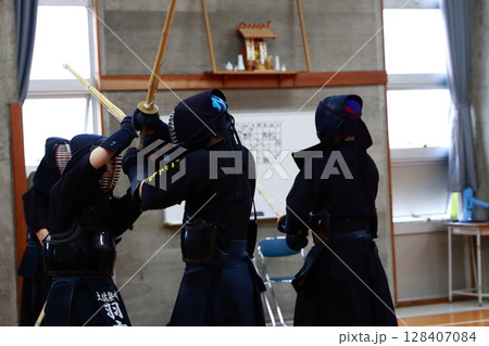 剣道　道場　部活 128407084