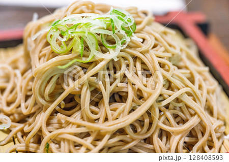 (蕎麦クローズアップ)　鳥のさえずりが聴こえる南小国の森の中にある、心やすらぐ蕎麦処 128408593