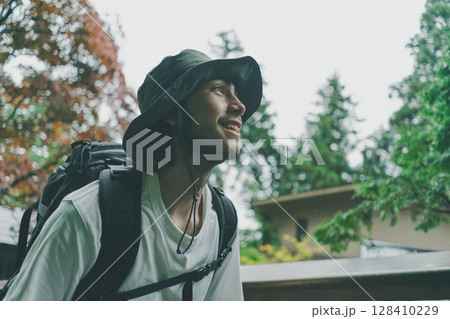 inbound tourist inbound tourist 128410229