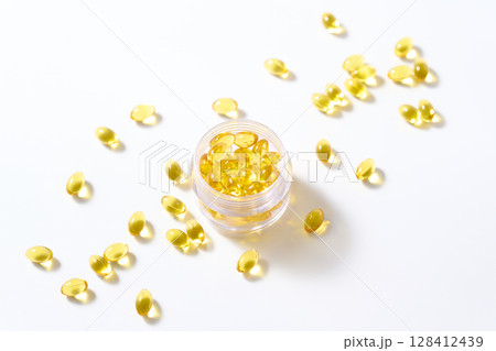 サプリメントイメージ（ビタミンD3) 128412439