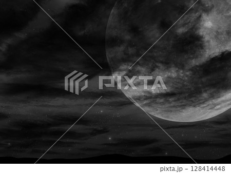 雲が出る満月の夜空モノクロ 128414448