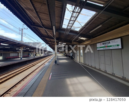 京葉線検見川浜駅ホーム 128417050