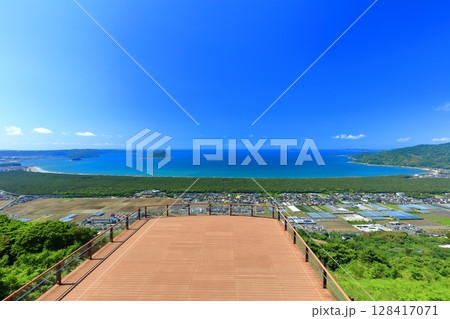 【佐賀県】快晴の鏡山展望テラス（鏡山展望台） 128417071