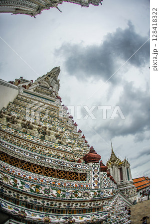ワットポーねはん寺(タイ・バンコク) ワットポーねはん寺(タイ・バンコク) 128418322