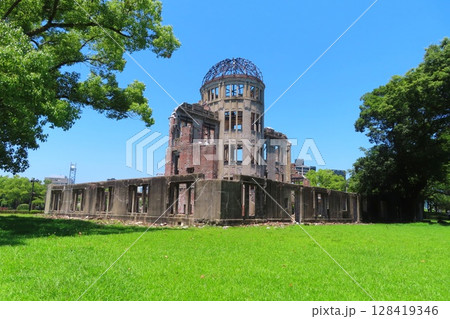 【広島県】原爆ドーム 平和記念公園 128419346