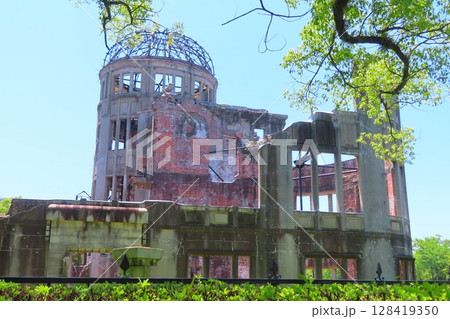 【広島県】原爆ドーム 平和記念公園 128419350
