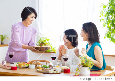 ホームパーティ　料理 128421667