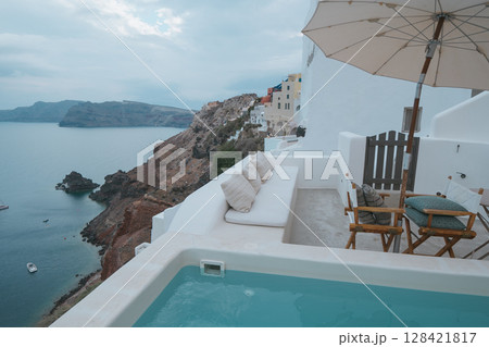 ギリシャのサントリーニ島の美しい風景 ギリシャのサントリーニ島の美しい風景 128421817