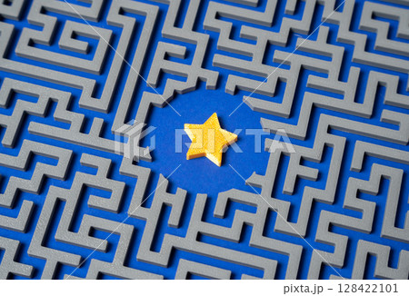 Star in the Labyrinth. In Search of Fame and Recognition. Work and Trials on the Path to Success. Career fulfillment through challenges. Personal development, creative industries 128422101