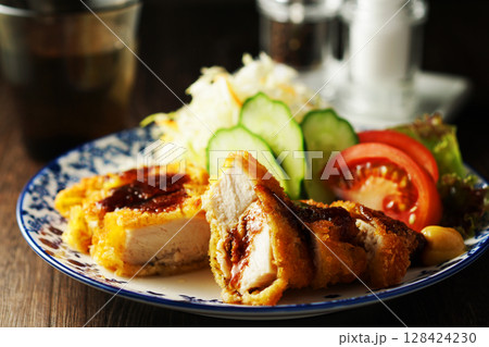 チキンカツ 128424230