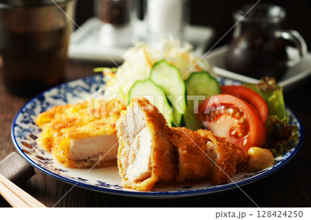 チキンカツ 128424250