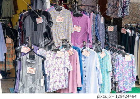 シニア向け洋品店・イメージ シニア向け洋品店・イメージ 128424464