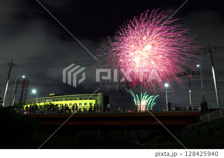 たたら祭り花火大会：2024年（埼玉県川口市） 128425940