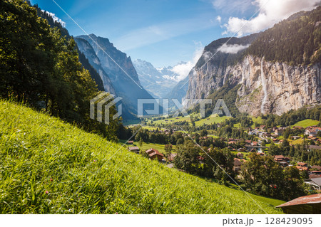 Great view of alpine village. Location place Swiss alps, Lauterbrunnen valley, Europe. Beauty world 128429095
