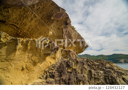 三重県熊野市　鬼ヶ城の風景 128432127