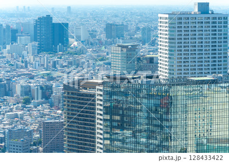 東京・高層ビル群とマンション 東京・高層ビル群とマンション 128433422