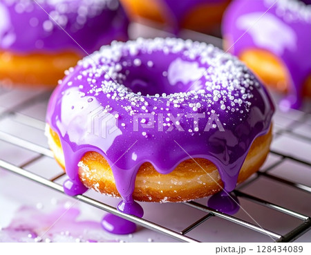 紫グレーズがとろけるがウベモチドーナツ7 AI生成画像 紫グレーズがとろけるがウベモチドーナツ7 AI生成画像 128434089