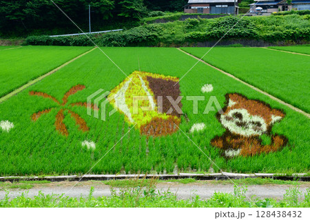 秋田内陸線　田んぼアート　上桧木内駅 128438432