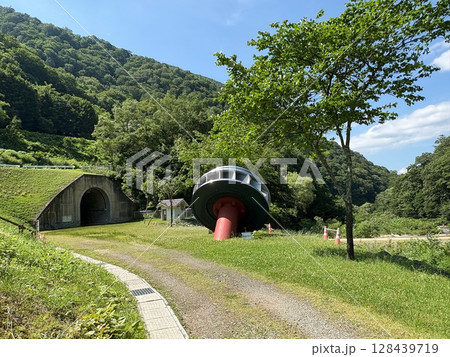 二居ダム_トンネル_見学施設_水力発電 128439719