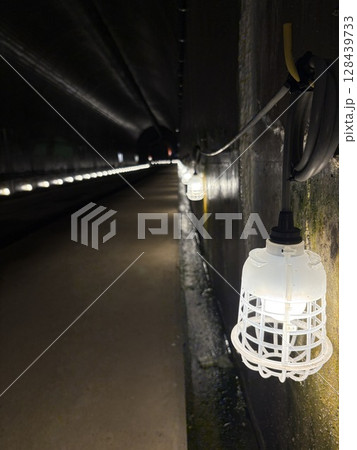 二居ダム_トンネル_見学施設_水力発電 128439733