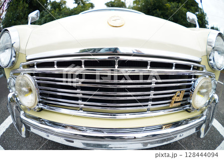 古い名車 128444094