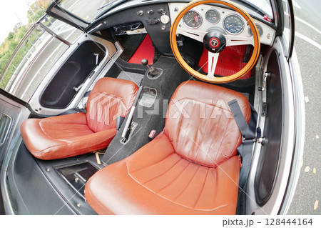 古いクラシックカー 名車 古いクラシックカー 名車 128444164