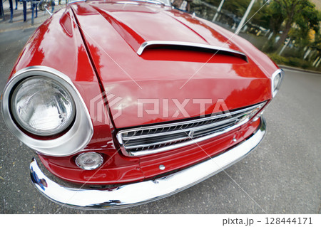 古いクラシックカー　名車 128444171