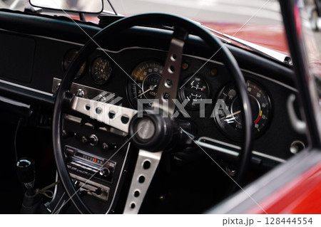 クラシックカー 128444554