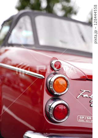 クラシックカー クラシックカー 128444558