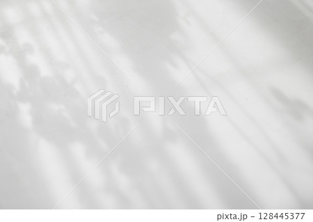 光が差し込む床 光が差し込む床 128445377